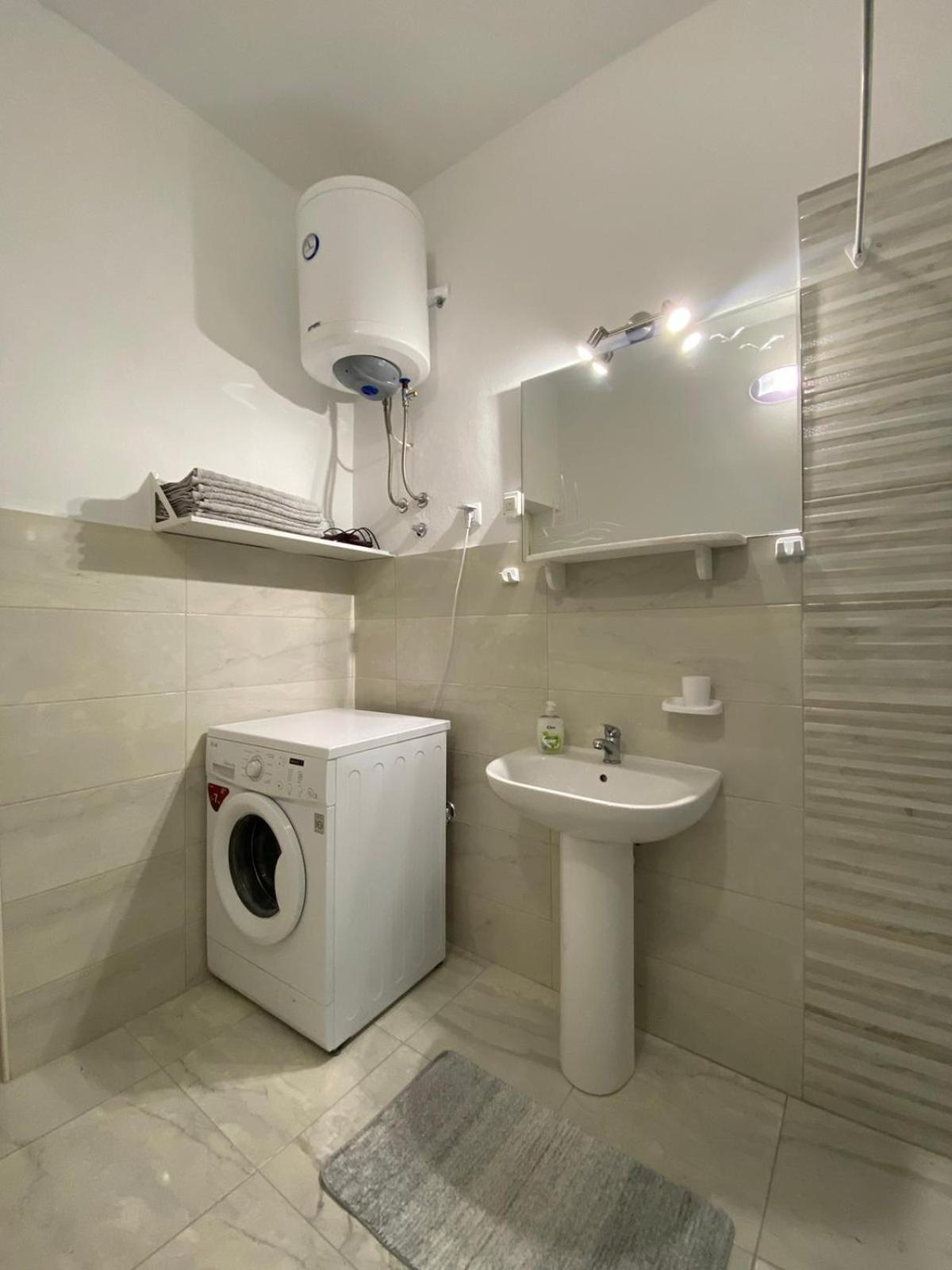 Apartmani Milka Vrsi Esterno foto